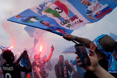 Napoli fans again prepare to celebrate Italian soccer title