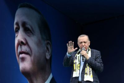 Erdogan attacks LGBTQ ahead of crucial vote