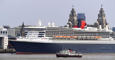Crowds gather to see Queen Mary 2 as she spends day in city