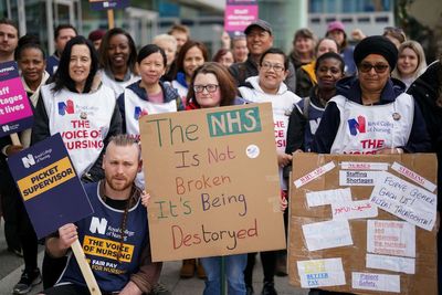 Public more supportive of nurses’ strikes after health secretary’s legal action, poll shows