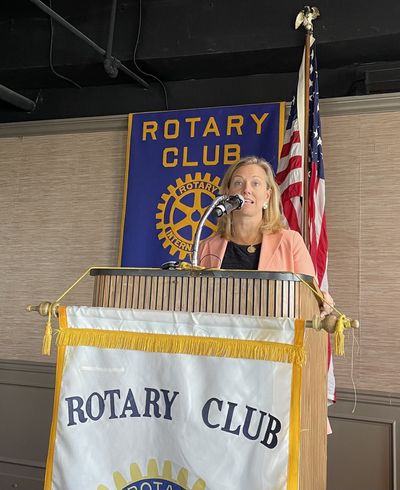Keeneland President talks sales and racing in pre-Derby talk to Lexington Rotary Club