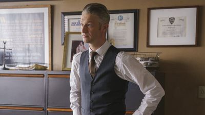 Law And Order: SVU Still Hasn't Addressed A Big Carisi Development, And It's Getting Weird