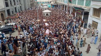 Mourners attend funerals of 7 Shiite teachers in NW Pakistan