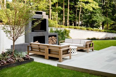 5 ways to turn your backyard into an outdoor living room