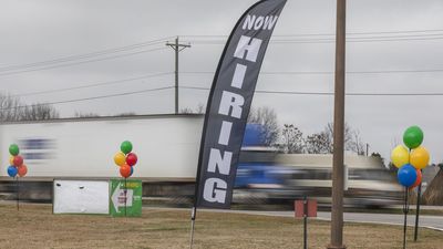 U.S. labor market booms in April, adding 253,000 jobs