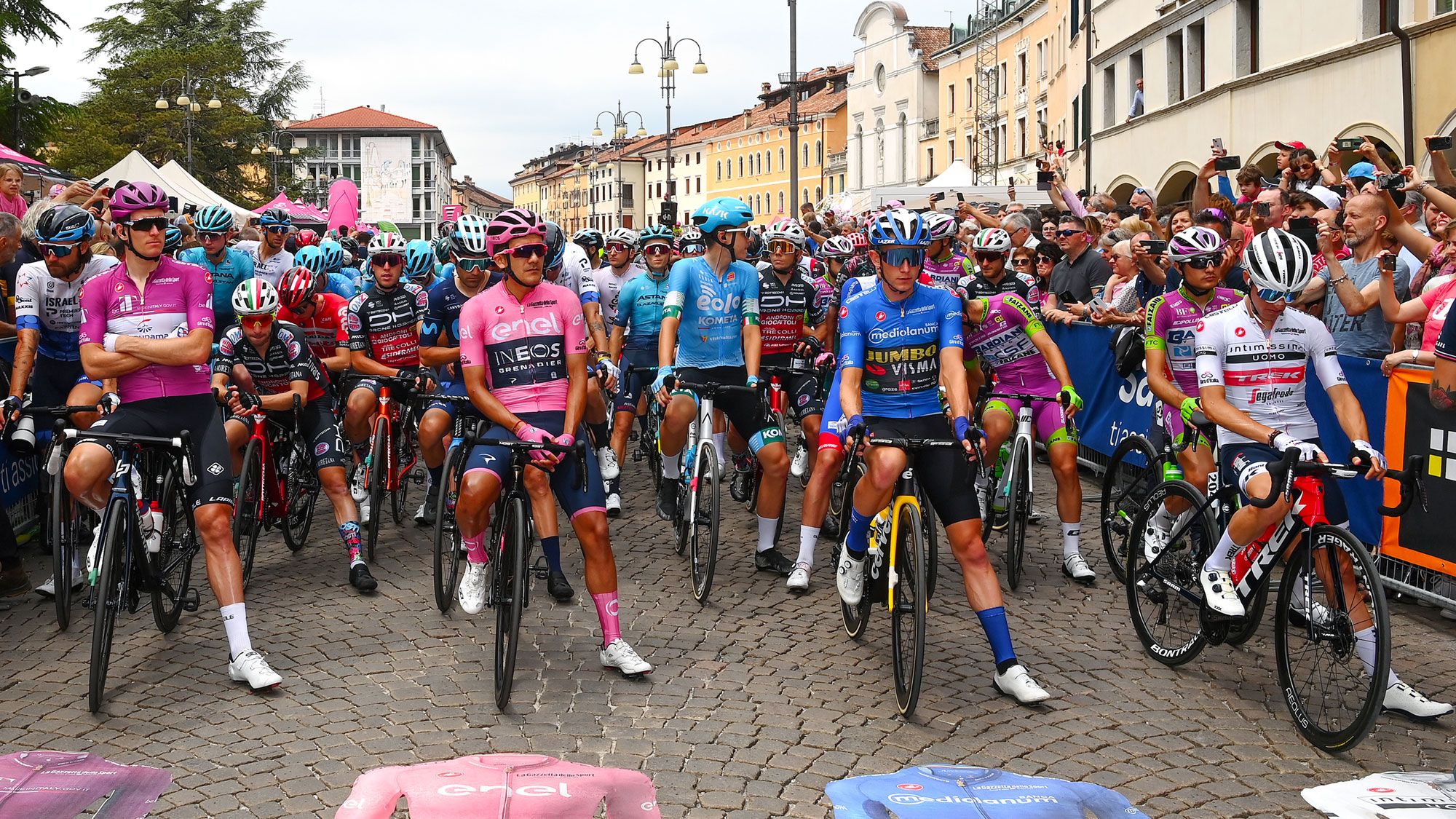 Giro d'Italia classifications, jerseys and rules…