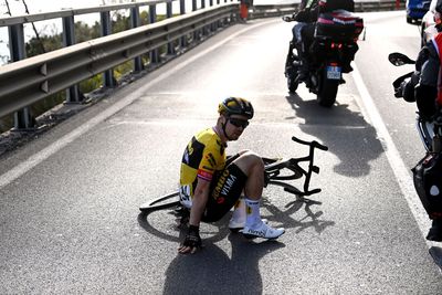 Gloag in for Jumbo-Visma after Tratnik suffers training crash on eve of Giro d'Italia