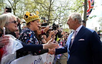 King Charles greets well-wishers on eve of coronation