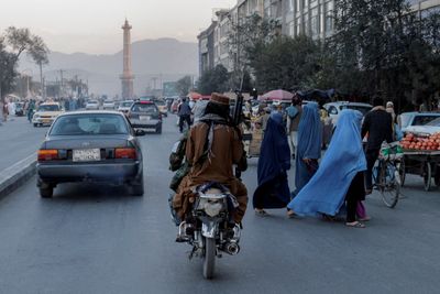 UN to continue keeping Afghan staff at home over Taliban ban on women