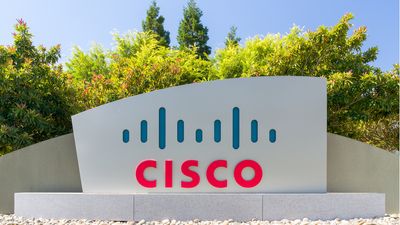 Top Cisco phone adapter hit by serious security flaw