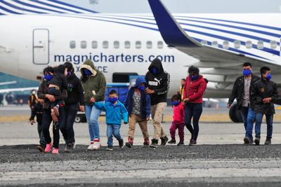 Colombia resumes ‘removal’ flights repatriating citizens from US