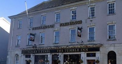 Man claims 'horrendous' food poisoning after eating raw scampi at Wetherspoon