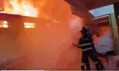 Maharashtra: Three dead in massive fire at decoration material godown in Pune