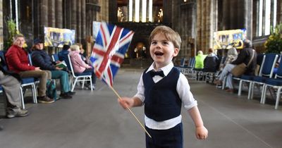 Coronation revellers in Glasgow share excitement as King Charles arrives at Westminster Abbey