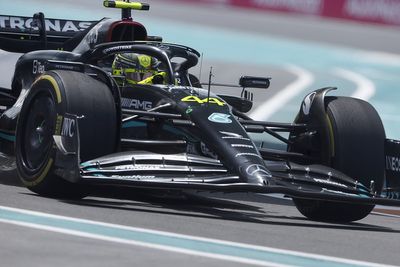 Miami F1 struggles feel like a "kick in the gut" – Hamilton