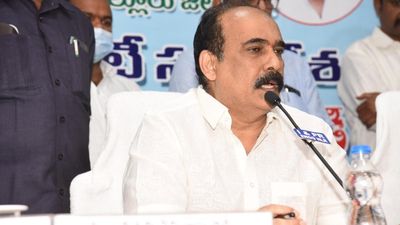 Andhra Pradesh: Sulking Balineni Srinivasa Reddy finds himself in awkward position in YSRCP