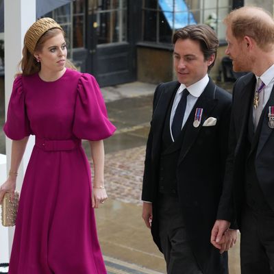 Princess Beatrice takes fashion tips from Kate Middleton in vibrant pink dress to King's Coronation
