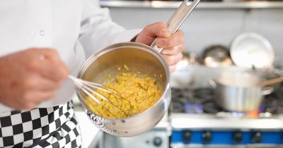People are confused after realising that you can cook scrambled eggs in boiling water