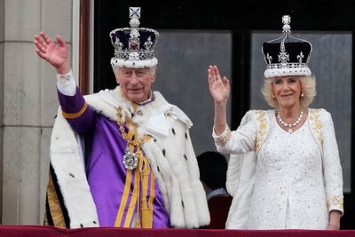 AP PHOTOS: Pageantry, rain herald King Charles' coronation