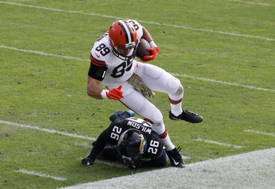 Bears signing TE Stephen Carlson after rookie minicamp