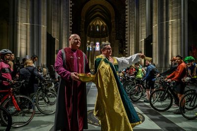 New York cyclists gather for 'blessing' from perils of city