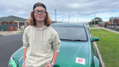 Keys2drive free learner program axed, leaving 'vacuum' for young Tasmanian drivers