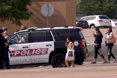 Police responding to reported shooting at Dallas-area mall