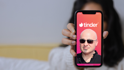 Disturbed's David Draiman invites single ladies to swipe right on Tinder