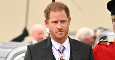 Moment Prince Harry gave William 'thunderous' look while sat two rows behind him in Abbey