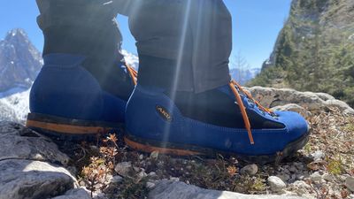 How hiking boots are made: from design and materials to production and testing