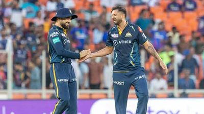 WATCH: Rashid Khan grabs an outstanding diving catch to dismiss Kyle Mayers