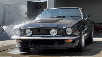 1977 Aston Martin Vantage Shines Like A Jewel After Restoration Detail
