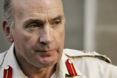 Former British army chief dramatically intervenes in government’s Rwanda policy
