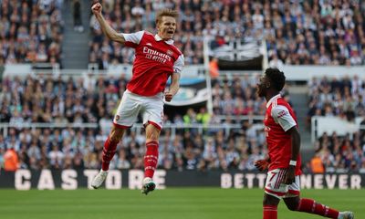 Arsenal close gap in title race after Martin Ødegaard sinks Newcastle