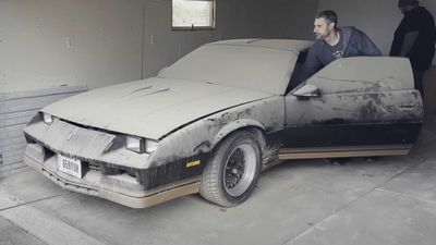 1983 Camaro Z28 With 28K Original Miles Gets First Wash In 12 Years