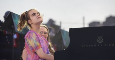 Coronation Concert pianist 13-year-old Lucy has viewers in tears