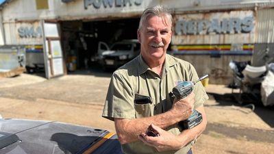 Long wait times for car repairs become the 'new normal' amid calls for more auto workers