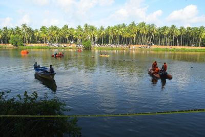 Tourist boat capsizes in southern India, at least 20 dead