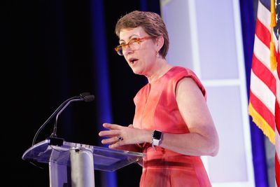 Insiders are beating outsiders in the race to be CEO