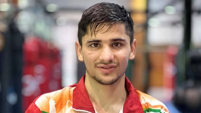 Boxer Sachin Siwach makes winning start on World Championships debut