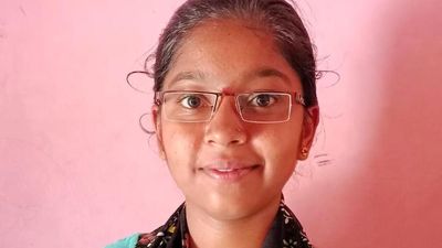Saundatti girl overcomes death of father, advice of relatives to make way for brother to top SSLC exam in Karnataka