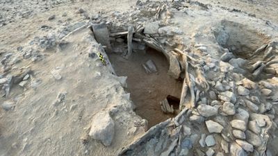 7,000-year-old tomb in Oman holds dozens of prehistoric skeletons