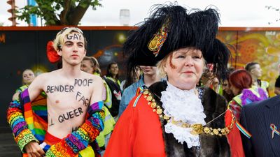 New photos by Martin Parr reflect his love/hate relationship with Britain in 2023