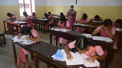 Chitradurga emerges topper, Bengaluru educational districts’ show unimpressive