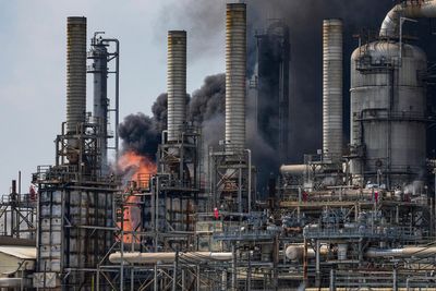 Shell: Fire that reignited at Texas plant is extinguished