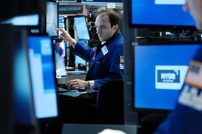 We have all the ingredients for a 'Minsky moment' and investors should brace for months of a volatile stock market, according to Allianz