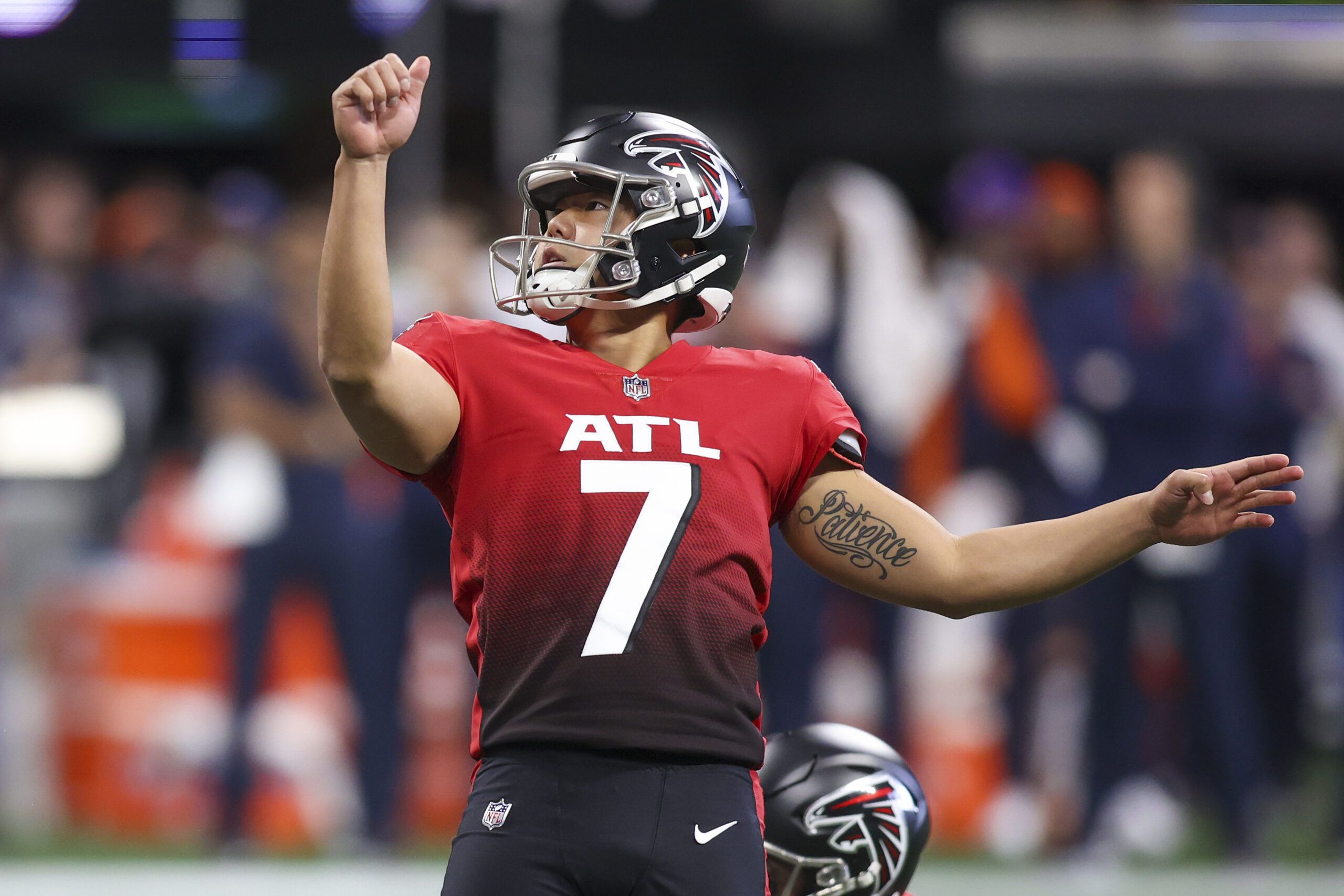 Twitter: Falcons fans react Bijan Robinson wearing the No. 7