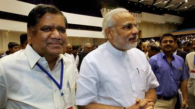 If party is above individuals, why is BJP seeking votes in name of Modi, asks Jagadish Shettar