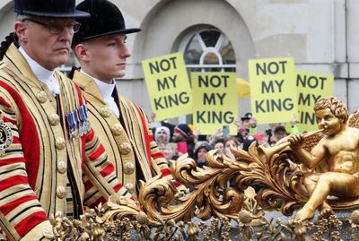 UK police ‘regret’ arrests of anti-monarchists