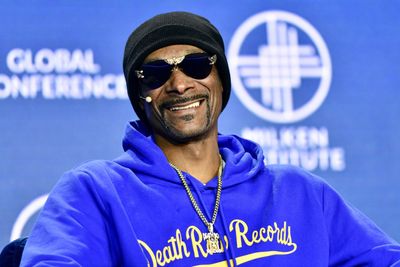 Snoop Dogg says the music industry 'isn't working' anymore because of streaming